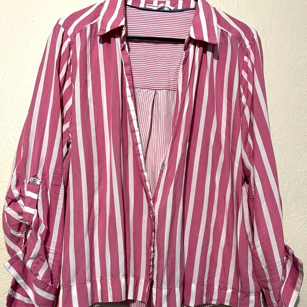 Pink striped shirt. 100% cotton.